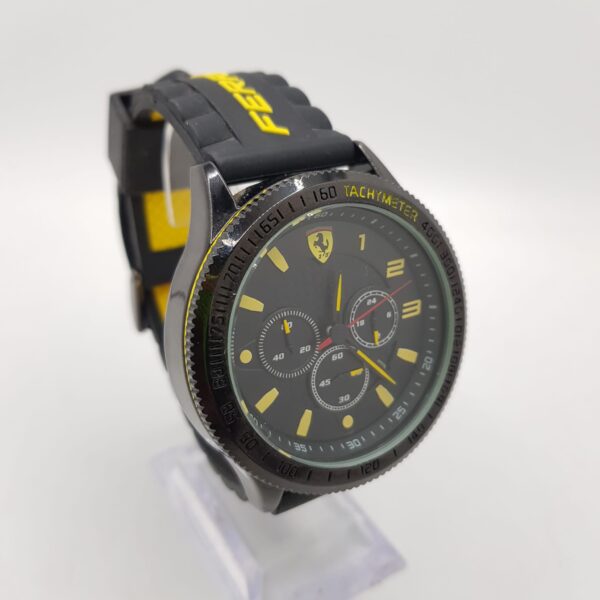 499686 3 RELOJ FERRARI TM1376 ESFERA NEGRA/AMARILLO CORREA NEGRA