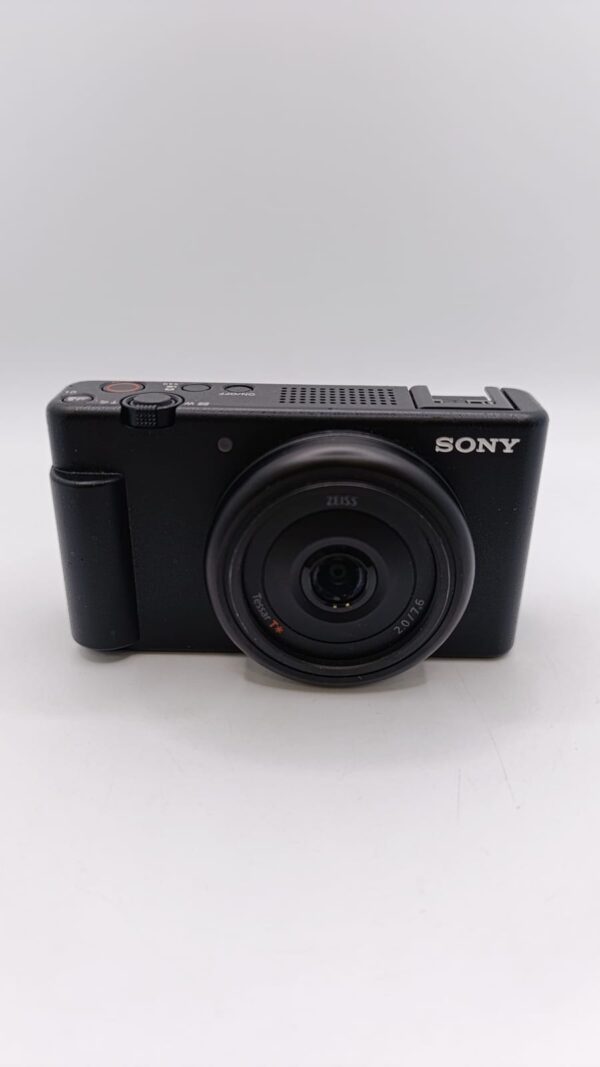 500447 3 CAMARA COMPACTA SONY ZV 1F + CARGADOR COMPATIBLE