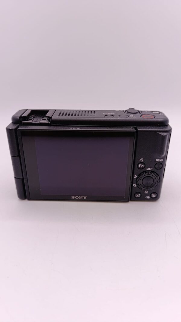 500447 6 CAMARA COMPACTA SONY ZV 1F + CARGADOR COMPATIBLE