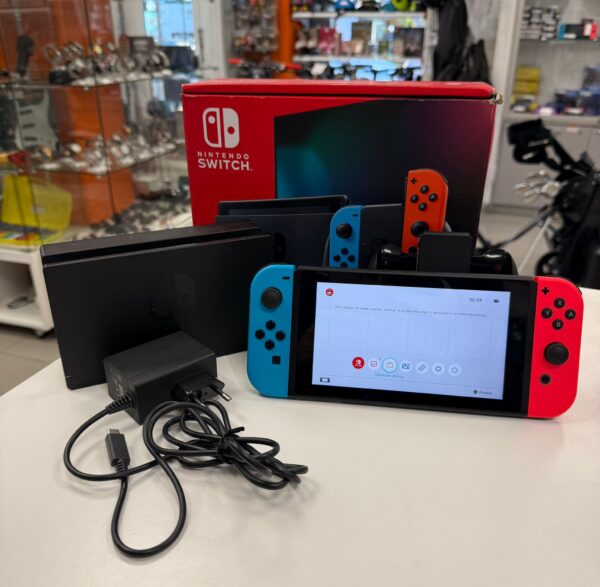 501876 1 CONSOLA NINTENDO SWITCH AZUL Y ROJA + CAJA + ACC