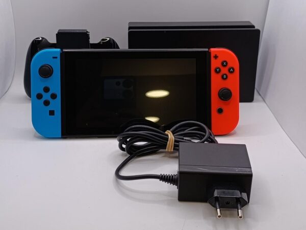 502623 2 CONSOLA NINTENDO SWITCH HAC-001 + CARGADOR + ACC