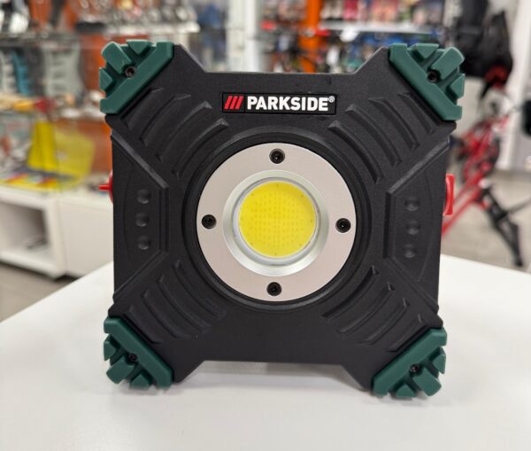 502927 1 scaled FOCO DE LUZ PARKSIDE 6000 D1 * A ESTRENAR*