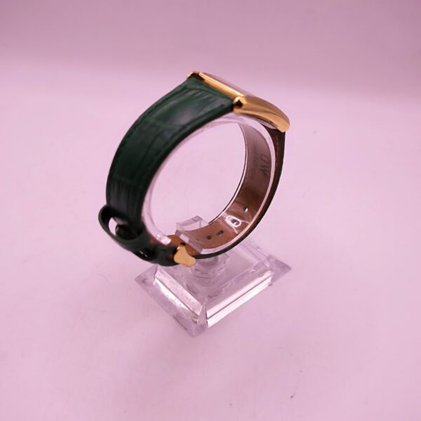 502939 2 scaled RELOJ DANIEL WELLINGTON ESFERA DORADA CORREA PIEL VERDE