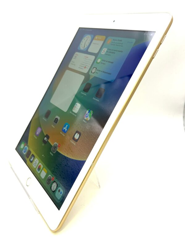 503143 2 IPAD 5TH GEN 128 GB DORADO