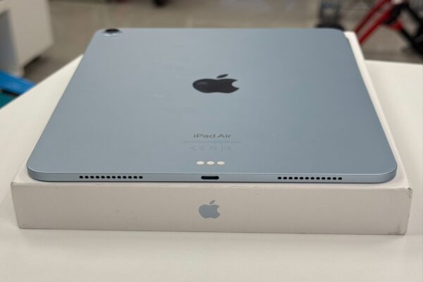 503722 3 APPLE IPAD AIR M2 128GB AZUL A ESTRENAR