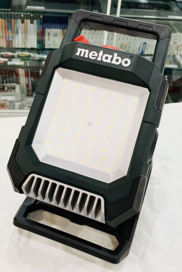 504064 2 scaled FOCO BATERIA METABO BSA 18 LED 4000 + CAJA + BATERIA *A ESTRENAR*