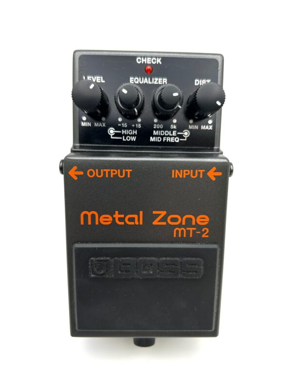 504484 5 PEDAL MULTIEFECTOS GUITARRA BOSS METAL ZONE MT-2 + CAJA + CARGADOR