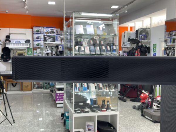 IMG 0240SAMU101024 3 scaled BARRA DE SONIDO LG SN4 300W SUBWOOFER INALAMBRICO CON MANDO Y CABLES