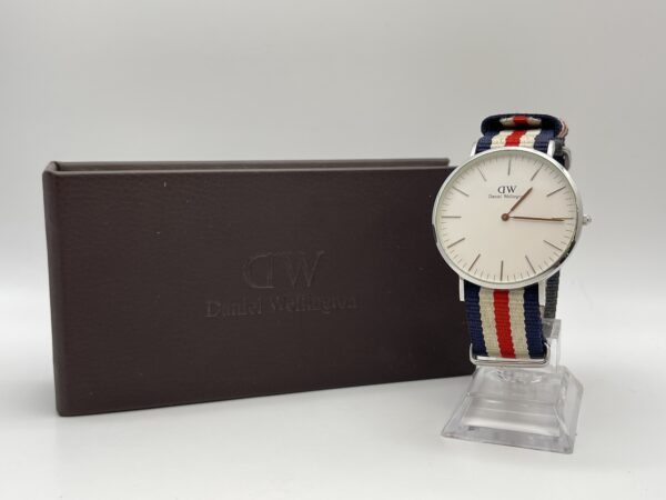 IMG 0337SAMU111024 50 scaled RELOJ DE PULSERA DANIEL WELLINGON MENS CLASSIC CAMBRIDGE 40MM + CAJA