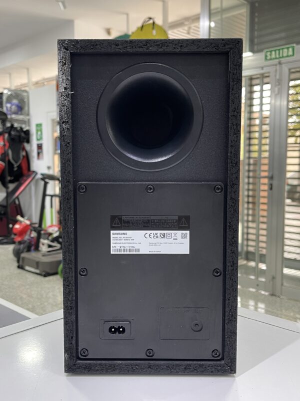 IMG 0455SAMU141024 91 scaled BARRA DE SONIDO SAMSUNG HW-A450 300W CON SUBWOOFER INALAMBRICO + CABLES Y MANDO