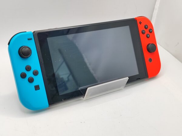 IMG 20240606 113500 IJjdYF scaled CONSOLA NINTENDO SWITCH 32GB JOY-CON ROJO AZUL + ACCESORIOS