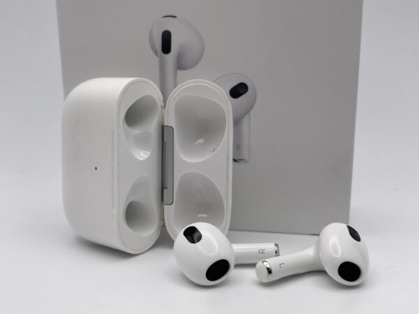 IMG 2268SAMU301024 1 scaled AURICULARES AIRPODS 3º GENERACIÓN A2897 CON CAJA