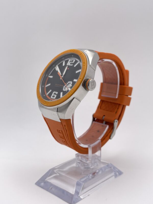 IMG 9295SAMU011024 64 scaled RELOJ TOMMY HILFIGER 125129 NARANJA CORREA GOMA