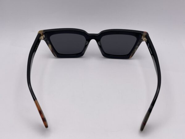 IMG 9834SAMU071024 34 scaled GAFAS DE SOL BURBERRY B4392-U NEGRAS