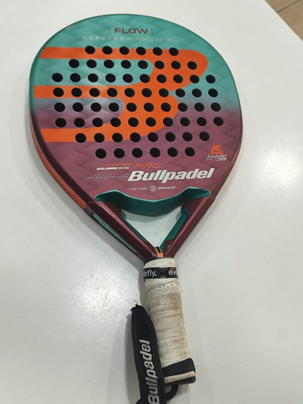 Imagen de WhatsApp 2024 09 30 a las 20.14.12 35cf1b36 PALA DE PADEL BULLPADEL FLOW FORCE WOMAN