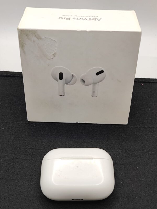 Imagen de WhatsApp 2024 10 01 a las 18.10.40 44573403 APPLE AIRPODS PRO 1ST GEN + CAJA +ACCESORIOS