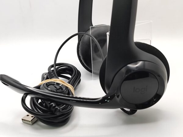 Imagen de WhatsApp 2024 10 10 a las 12.06.00 b4ef1bda AURICULARES LOGITECH H390 CON CABLE PARA PC CON SUPRESION DE MICROFONO