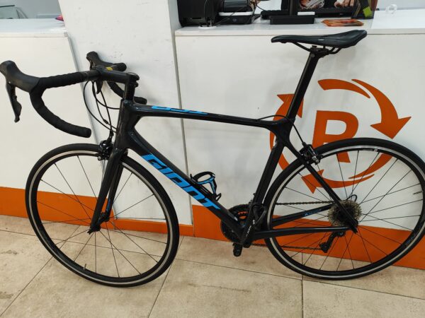 Imagen de WhatsApp 2024 10 11 a las 11.09.35 5d92050e BICICLETA CARRETERA GIANT TCR 2019 TALLA M-L SHIMANO 105 FULL