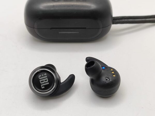 Imagen de WhatsApp 2024 10 18 a las 12.23.03 9c049513 AURICULARES INALAMBRICOS JBL REFLECT MINI NC NEGRO