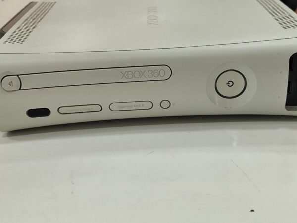 Imagen de WhatsApp 2024 10 24 a las 12.27.56 5f552d60 CONSOLA XBOX 360 20GB HDD + CABLES * NO INCLUYE MANDO