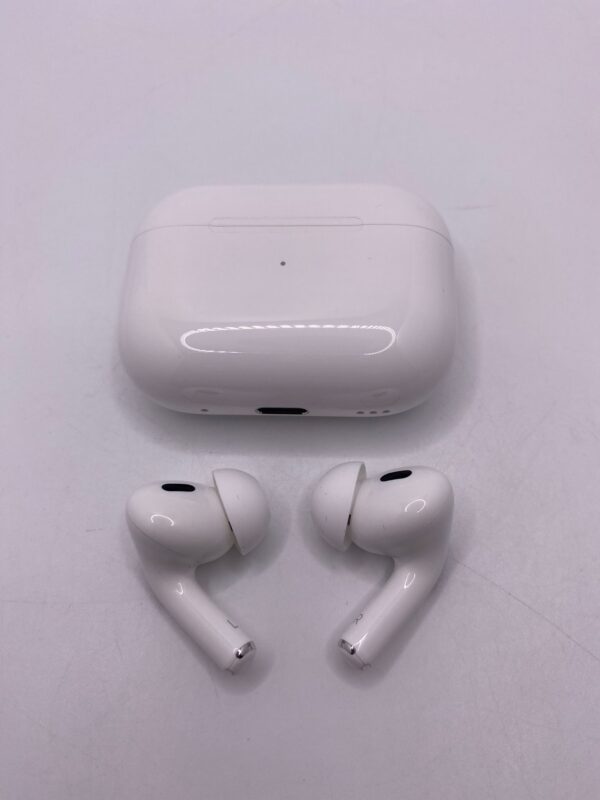 WhatsApp Image 2024 09 27 at 12.01.19 AURICULARES AIRPODS PRO 2 USB C + CABLE + CAJA