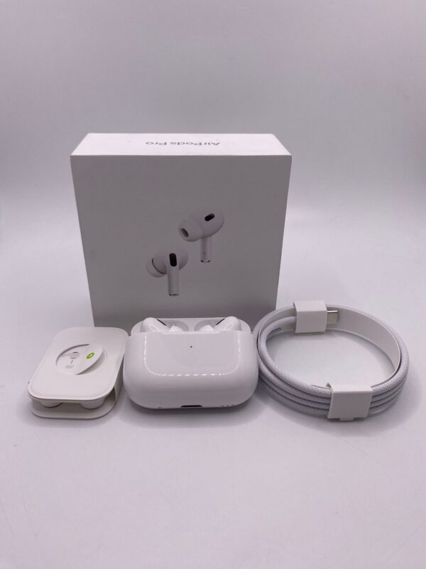 WhatsApp Image 2024 09 27 at 12.01.20 AURICULARES AIRPODS PRO 2 USB C + CABLE + CAJA