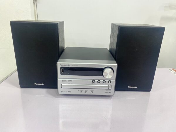 WhatsApp Image 2024 10 01 at 17.12.36 MICROCADENA PANASONIC SC-PM250 BLUETOOTH - CD - AM/FM - USB + MANDO + CAJA (A ESTRENAR)