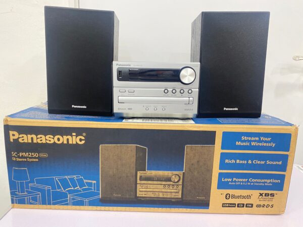 WhatsApp Image 2024 10 01 at 17.12.37 1 MICROCADENA PANASONIC SC-PM250 BLUETOOTH - CD - AM/FM - USB + MANDO + CAJA (A ESTRENAR)