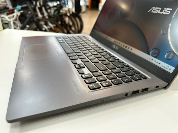 WhatsApp Image 2024 10 16 at 20.24.44 1 PORTATIL ASUS X515EA CORE I3-1115G4 24GB 256GB SSD + CARGADOR