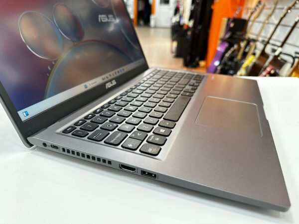 WhatsApp Image 2024 10 16 at 20.24.44 2 PORTATIL ASUS X515EA CORE I3-1115G4 24GB 256GB SSD + CARGADOR