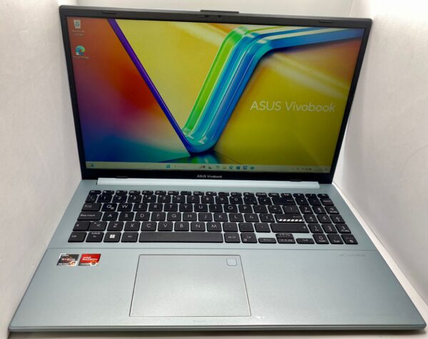 WhatsApp Image 2024 10 21 at 17.47.44 PORTATIL ASUS VIVOBOOK GO 15 RYZEN 5-7250U 512GB SSD 8GB + CARGADOR(ADAPTADOR DE CORRIENTE)