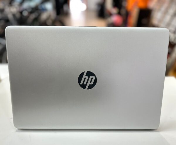 WhatsApp Image 2024 10 24 at 12.43.51 PORTATIL HP INTEL I7-1255U 16RAM 512GB SSD WIN.10 PRO + CARGADOR