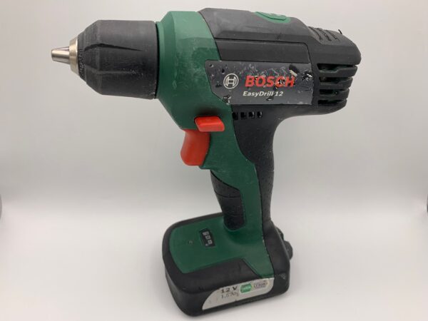 WhatsApp Image 2024 10 24 at 17.45.04 1 TALADRO A BATERIA BOSCH EASYDRILL 12 + CARGADOR + BOLSA