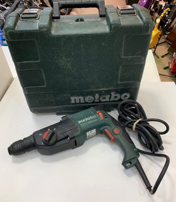 WhatsApp Image 2024 10 24 at 18.07.46 TALADRO MARTILLO COMBINADO METABO KHE 2245 + MALETIN