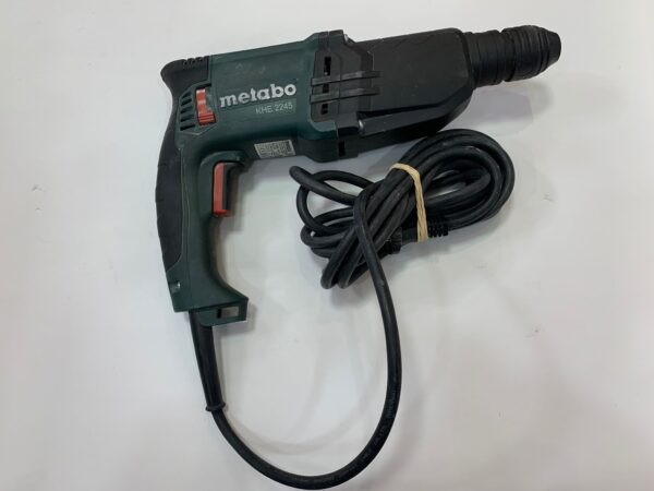 WhatsApp Image 2024 10 24 at 18.07.47 TALADRO MARTILLO COMBINADO METABO KHE 2245 + MALETIN