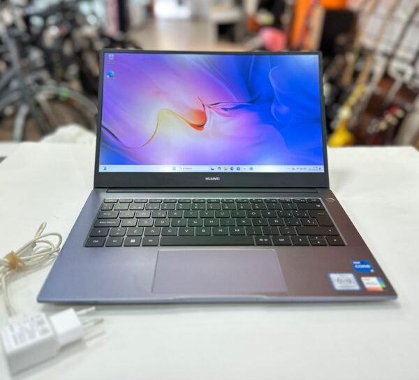 WhatsApp Image 2024 10 25 at 12.41.55 1 PORTATIL HUAWEI NBDE CORE I5-1155G7 8GB/512GB SSD W11 + CARGADOR