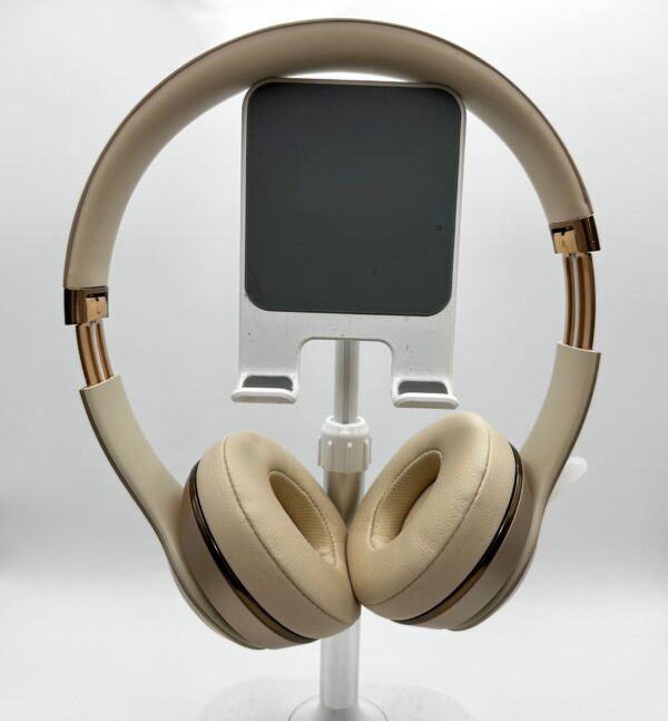 WhatsApp Image 2024 10 31 at 18.41.18 AURICULARES DE DIADEMA BEATS SOLO 3 DORADO + CAJA