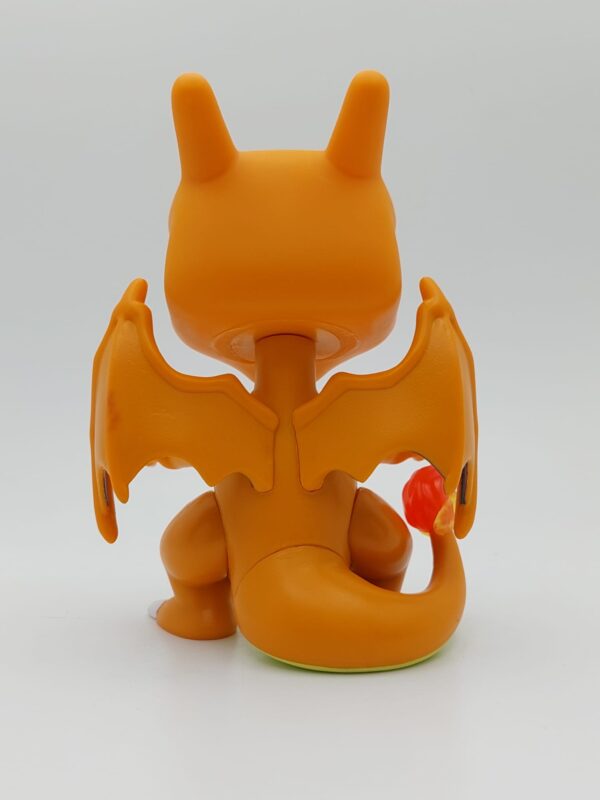 14 U506805 2 FIGURA FUNKO POP POKEMON CHARIZARD 843