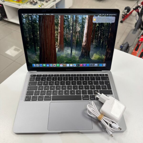 15 U505832 1 APPLE MACBOOK AIR M1 2020 8GB/256GB + CARGADOR