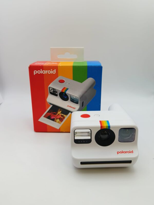 15u507621 1 CAMARA POLAROID GO INSTANT CAMERA GENERATION 2 + CAJA