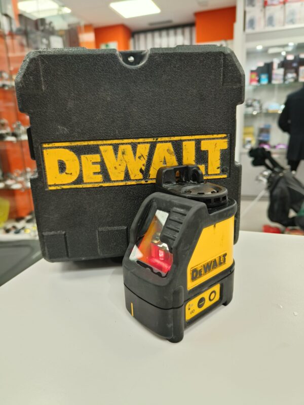 15u509311 2 NIVEL LASER DEWALT DW088 + MALETIN