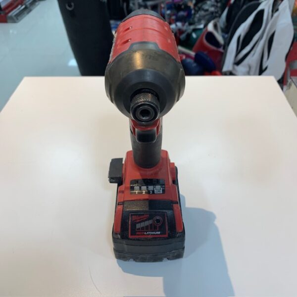 463307 2 ATORNILLADOR IMPACTO MILWAUKEE M18 CON BATERIA