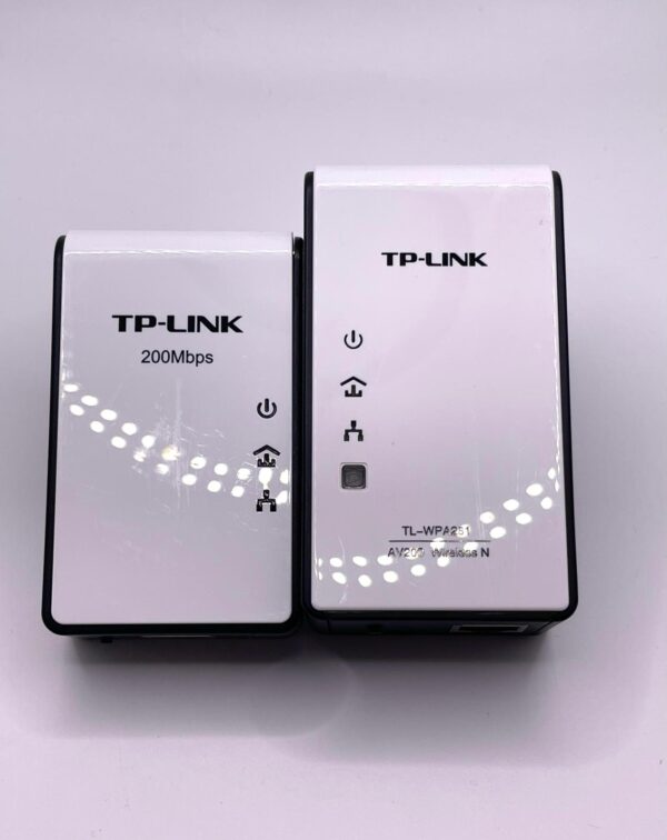 472985 1 REPETIDOR DE INTERNET CON ENCHUFE TP-LINK TL-WPA281 KIT + CAJA