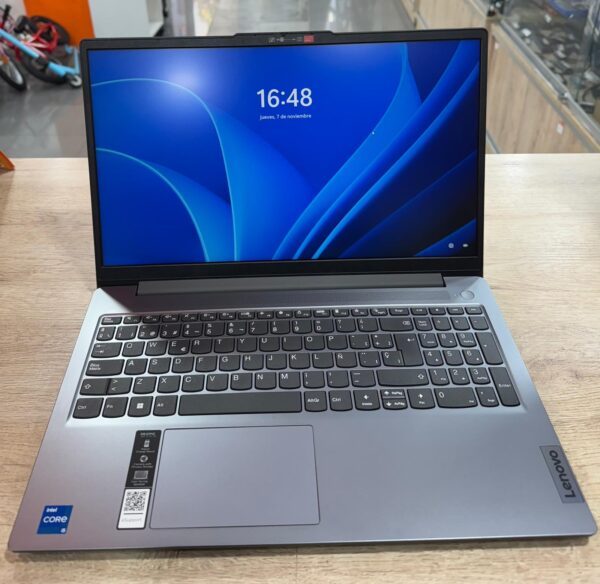 481744 7 PORTATIL LENOVO IDEAPAD SLIM 3 I5-12GEN 512GB SSD 8RAM + CAJA