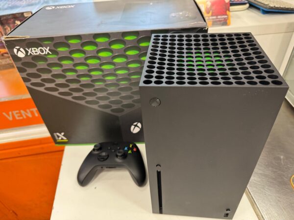 484791 5 CONSOLA XBOX SERIES X 1TB + MANDO+ CAJA