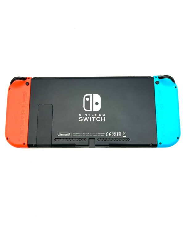 488773 7 CONSOLA NINTENDO SWITCH 32GB 2021 + ACCS + CAJA