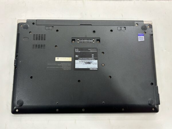 493080 2 rotated PORTATIL TOSHIBA TECRA Z50-E-12U I5-8250U 1.80 GHZ/16GB RAM/512GB SSD CON CARGADOR