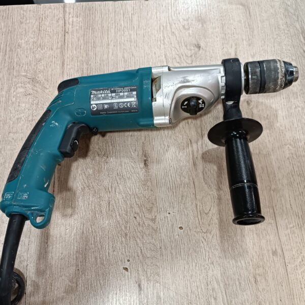 494592 3 TALADRO MAKITA HP2051 + EMPUÑADURA + MALETIN