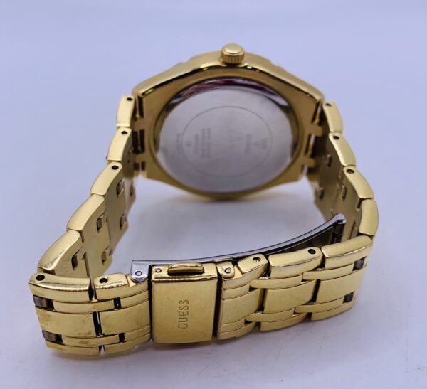 503080 3 scaled RELOJ GUESS GW0312L2 DORADO