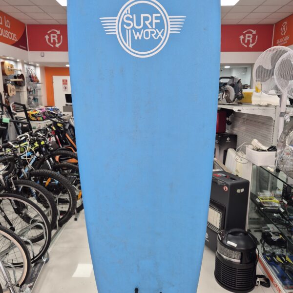 503249 2 scaled TABLA DE SURF PRINCIPIANTES SURF WORX CON QUILLAS INVENTO Y FUNDA